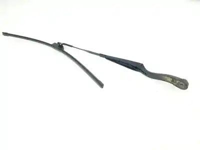 Second-hand car spare part left front windshield wiper arm for clase c clase c familiar 2.1 cdi oem iam references a2048200044