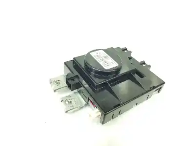 Second-hand car spare part antenna amplifier for clase c clase c familiar 2.1 cdi oem iam references a2048702789