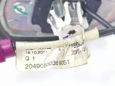 Second-hand car spare part antenna for clase c clase c familiar 2.1 cdi oem iam references a2049050036  a2049050036