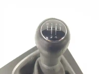 Second-hand car spare part gear lever knob for audi a3 (8p) 1.9 tdi ambiente oem iam references 8p0863278bn  8p0863278bn