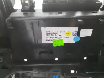 Автозапчасти б/у центральный подлокотник за volkswagen tiguan (ad1, ax1) 2.0 tdi ссылки oem iam 5nb863241a  5nb863046