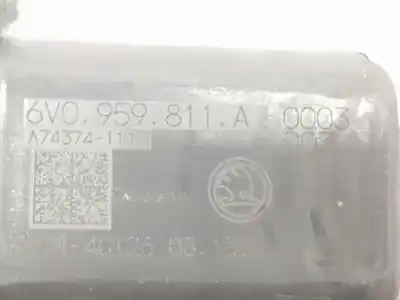 Автозапчастина б/у двиг скла задне ліво для skoda fabia combi 1.0 tsi посилання на oem iam 6v0959811a  6v0959811a