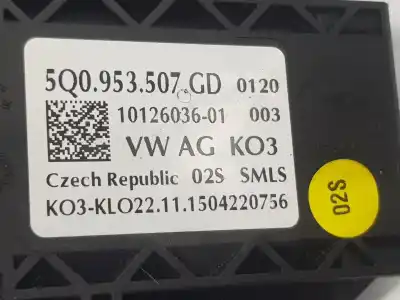 Peça sobressalente para automóvel em segunda mão comandos do volante por seat leon (5f1) 1.4 16v tsi act referências oem iam 5q0953513r  5q0953513r