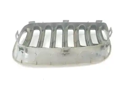 Peça sobressalente para automóvel em segunda mão grelha frontal por bmw x3 (e83) 2.0 d referências oem iam 51133402910