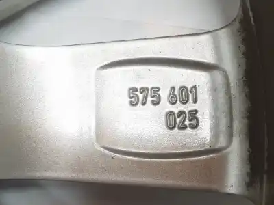 Pièce détachée automobile d'occasion jante pour seat ateca 2.0 tdi références oem iam 575601025 6jx16h2 16 pulgadas 