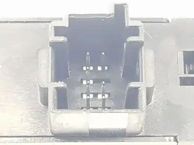 Pièce détachée automobile d'occasion commande de lève vitre avant gauche pour bmw serie 3 berlina (e46) 3.0 24v turbodiesel cat références oem iam 61318381518 61316902184 