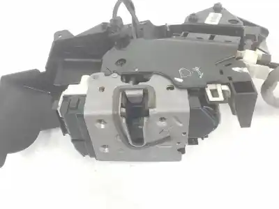 Second-hand car spare part left front door lock for clase c clase c familiar 2.1 cdi oem iam references a2047201535  a2047201535