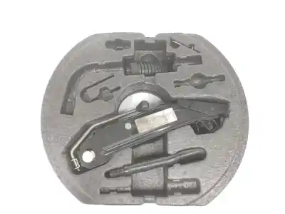 Piesă de schimb auto la mâna a doua CRIC pentru VOLKSWAGEN SCIROCCO III (137, 138)  Referințe OEM IAM 1K0011031P  1K0011031P