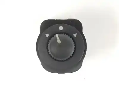 Pezzo di ricambio per auto di seconda mano controllo specchio per fiat panda 1.3 16v m-jet riferimenti oem iam 735710775