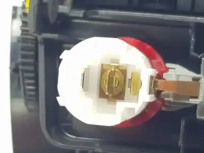 Автозапчастина б/у попільничка для volkswagen passat variant (3c5) advance plus bluemotion посилання на oem iam 3c0857961h  3c0857961h