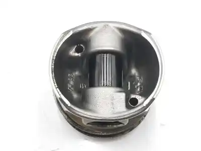 Pezzo di ricambio per auto di seconda mano pistone per volkswagen golf vii lim. 1.6 tdi dpf riferimenti oem iam 04l107065d