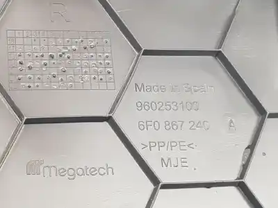 Peça sobressalente para automóvel em segunda mão moldagem por seat ibiza 1.6l referências oem iam 6f0867240a