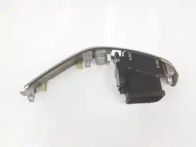 Peça sobressalente para automóvel em segunda mão grelha de ventilação tablier por toyota land cruiser (j12) 3.0 turbodiesel referências oem iam 5568060040 5547560040 