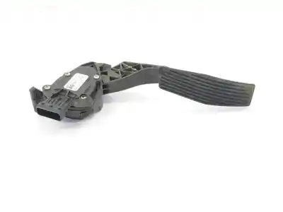 Second-hand car spare part accelerator pedal for opel astra j (p10) 1.7 cdti (68) oem iam references 13252702