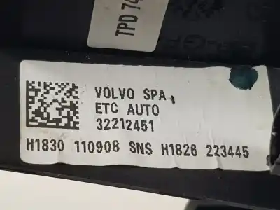 Автозапчастина б/у педальний потенціометр для volvo v60 familiar 2.0 d посилання на oem iam 32212451  32212451