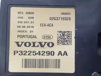 Автозапчастина б/у панель інструментів для volvo v60 familiar 2.0 d посилання на oem iam 32254290  32254290