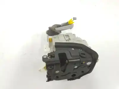 Автозапчастина б/у замок заднього правого дверя для audi a4 b9 (8w2, 8wc) 40 tdi посилання на oem iam 8x0839016e  8x0839016e