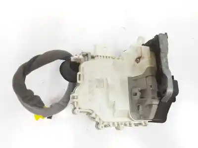 Автозапчастина б/у замок заднього правого дверя для audi a4 b9 (8w2, 8wc) 40 tdi посилання на oem iam 8x0839016e  8x0839016e