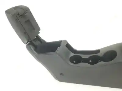 Pezzo di ricambio per auto di seconda mano bracciolo centrale per opel astra j lim. 1.7 16v cdti riferimenti oem iam 13412819 13312283 