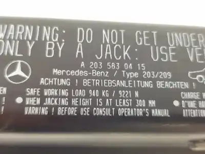 Second-hand car spare part JACK for MERCEDES-BENZ CLASE C (W203)  OEM IAM references A2035830415  A2035830415