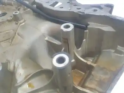 Pezzo di ricambio per auto di seconda mano bomba a olio per hyundai i10 (pa) 1.1 classic riferimenti oem iam 2135004180 2135004180 1141c13 