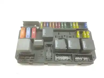 Second-hand car spare part fuse box unit for land rover range rover (lm) 3.6 td v8 oem iam references yqe500370
