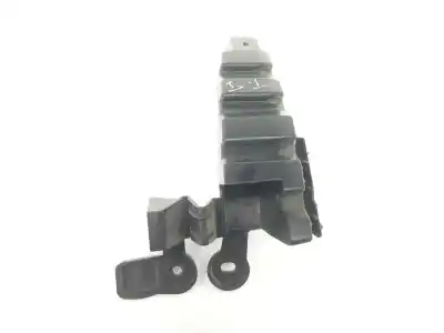 Автозапчастина б/у кріплення лівого заднього бампера для jaguar fpace 2.0 turbo посилання на oem iam hk8317a882  t4a13087