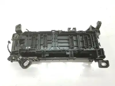 Peça sobressalente para automóvel em segunda mão caixa de fusíveis e relés por mercedes-benz clase cla (w117) 2.1 cdi cat referências oem iam a2465400040  a2465400040