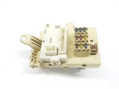 Pièce détachée automobile d'occasion boîtes à fusibles pour toyota land cruiser (j9) 3.0 turbodiesel références oem iam 8273160020 8273160020 