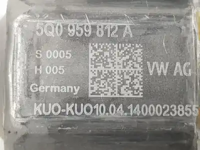 Автозапчасти б/у мотор заднего правого стекла за seat leon (5f1) 1.6 tdi ссылки oem iam 5q0959812a  5q0959812a