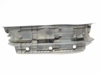 Piesă de schimb auto la mâna a doua ornament plastic pentru toyota land cruiser (j12) 3.0 turbodiesel referințe oem iam 6793060070b0 6793035010 