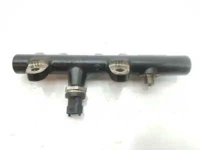 Автозапчастина б/у рампа инжектора для dacia dokker laureate посилання на oem iam 175215346r  175215346r