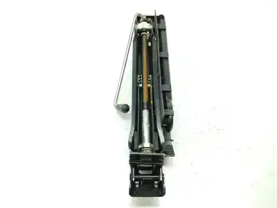 Pièce détachée automobile d'occasion cric hydraulique pour volkswagen t6.1 transporter furgón 2.0 tdi références oem iam 7e0011031h 7e0807401 
