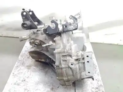 Tweedehands auto-onderdeel versnellingsbak voor toyota urban cruiser 1.3 16v oem iam-referenties 3030052670  