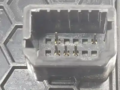 Pezzo di ricambio per auto di seconda mano interruttore per renault captur 1.2 tce energy riferimenti oem iam 251900567r  251900567r