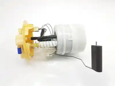 Second-hand car spare part fuel pump for renault captur 1.2 tce energy oem iam references 172021485r  172021485r