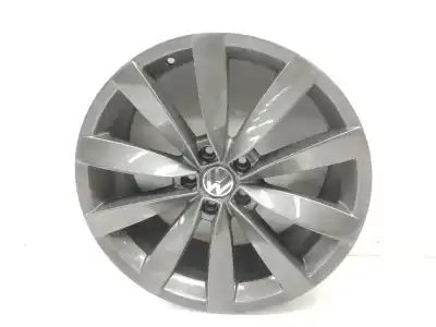 Pièce détachée automobile d'occasion jante pour volkswagen scirocco 2.0 tdi dpf références oem iam 1k8601025c 8jx19h2 19 pulgadas 