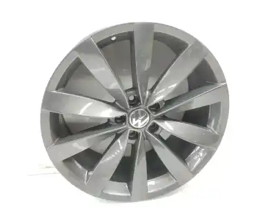 Pièce détachée automobile d'occasion jante pour volkswagen scirocco 2.0 tdi dpf références oem iam 1k8601025c 8jx19h2 19 pulgadas 
