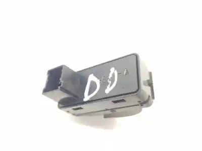 Second-hand car spare part right front power window switch for iveco daily furgón 2.3 diesel oem iam references 5801511730  5801511730
