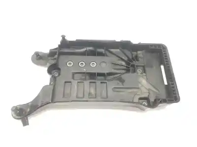 Автозапчастина б/у середній для seat arona 1.0 tgi bivalent. gasolina / cng посилання на oem iam 2q0915331