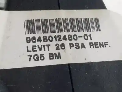 Pièce détachée automobile d'occasion levier pour peugeot 1007 1.6 16v cat références oem iam 2400y9 2400y9 