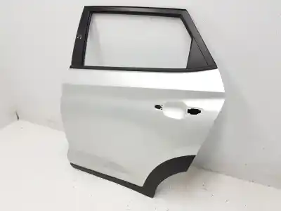 Recambio de automóvil de segunda mano de puerta trasera izquierda para hyundai tucson 1.6 referencias oem iam 77003d7000  