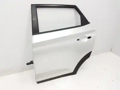 Recambio de automóvil de segunda mano de puerta trasera izquierda para hyundai tucson 1.6 referencias oem iam 77003d7000  