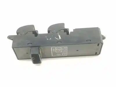 Автозапчастина б/у передні вікний вмикач для mitsubishi l 200 (ka0/kb0) 2.5 di-d cat посилання на oem iam mr587952  mr587952