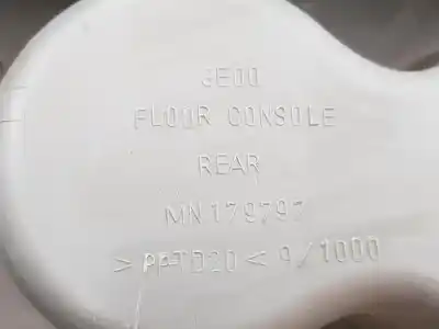 Second-hand car spare part center armrest for mitsubishi l 200 (ka0/kb0) 2.5 di-d cat oem iam references mn179797ha  mn179797ha