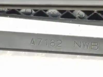 Автозапчастина б/у передній правий річок склоочисника для mitsubishi l 200 (ka0/kb0) 2.5 di-d cat посилання на oem iam 8250a115  8250a115