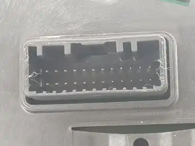 Peça sobressalente para automóvel em segunda mão quadrante por dacia dokker access referências oem iam 921006454r  921006454r