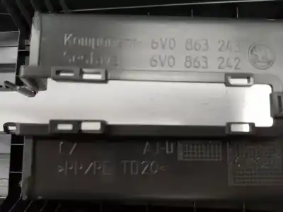 Tweedehands auto-onderdeel middenconsole voor skoda fabia 1.0 mpi oem iam-referenties 6v0863242b  6v0863242b