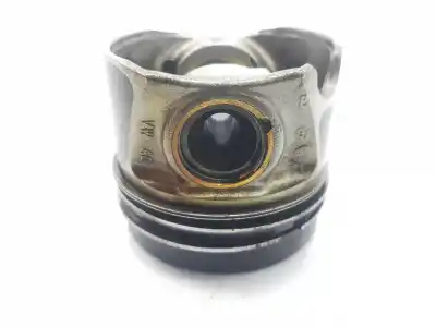 Second-hand car spare part piston for seat leon sc (5f5) 2.0 tdi oem iam references 04l107065a  04l107065a