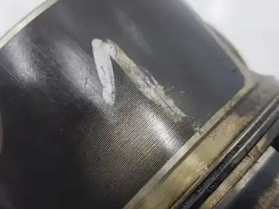 Second-hand car spare part piston for seat leon sc (5f5) 2.0 tdi oem iam references 04l107065a  04l107065a